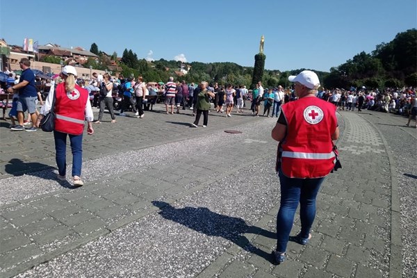 Volonteri Crvenoga križa pomagali hodočasnicima u Mariji Bistrici